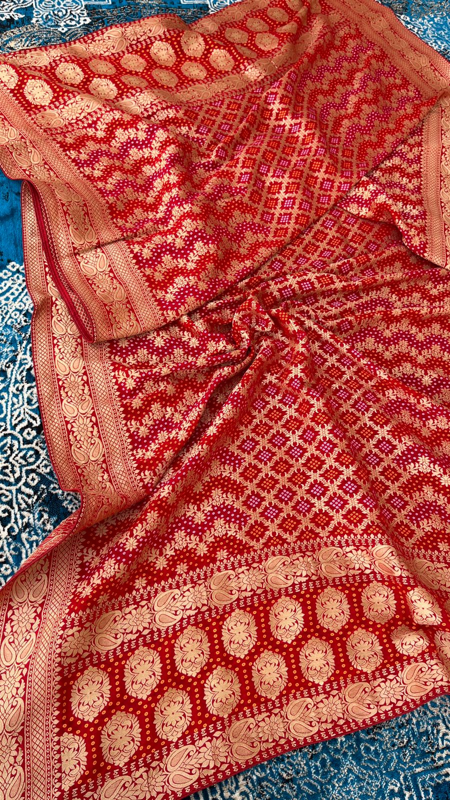 Pure Khaddi Georgette Dupatta with Bandhani Weaving