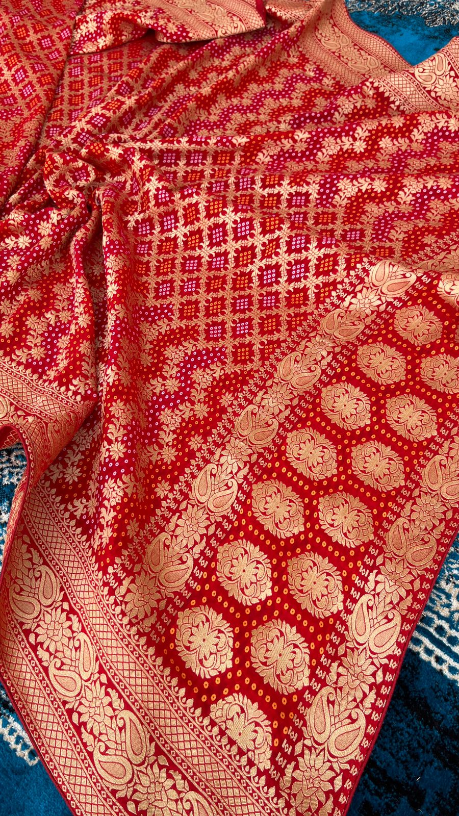 Pure Khaddi Georgette Dupatta with Bandhani Weaving