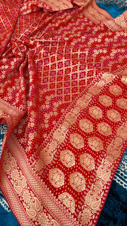 Pure Khaddi Georgette Dupatta with Bandhani Weaving