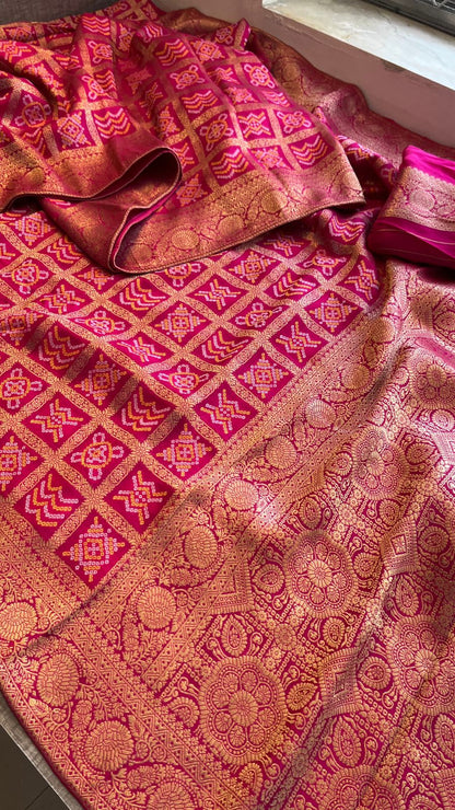 Pure Munga Silk Saree with Meena Banarasi Weaving