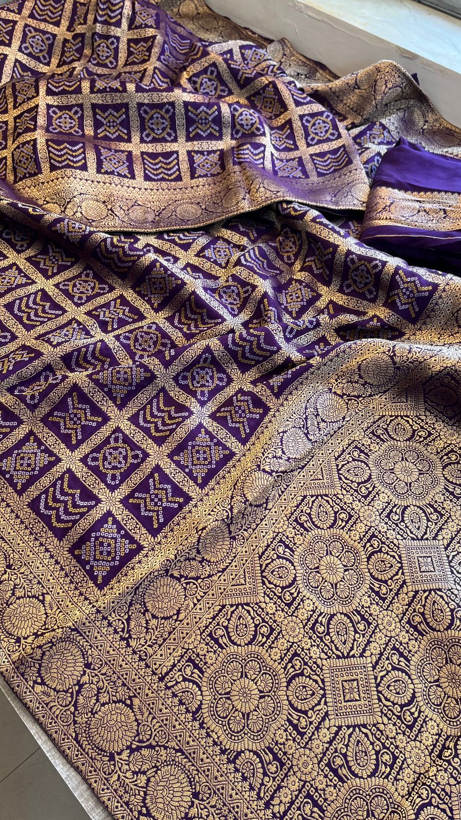 Pure Munga Silk Saree with Meena Banarasi Weaving