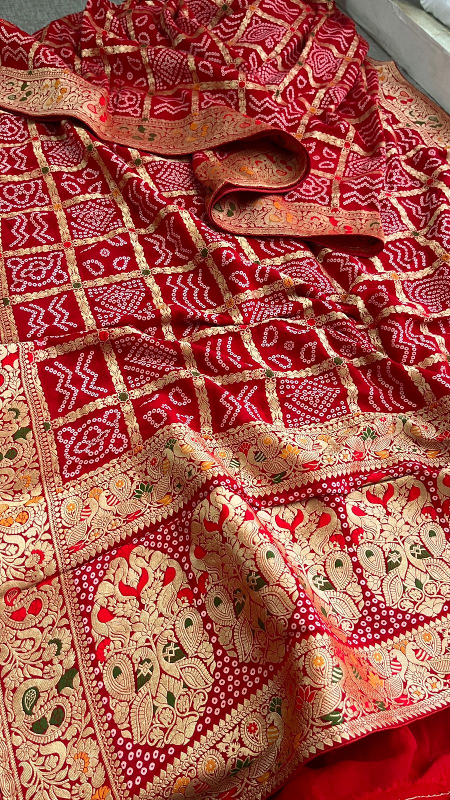 Pure Khaddi Georgette Saree with Bandhani & Meena Banarasi Weaving