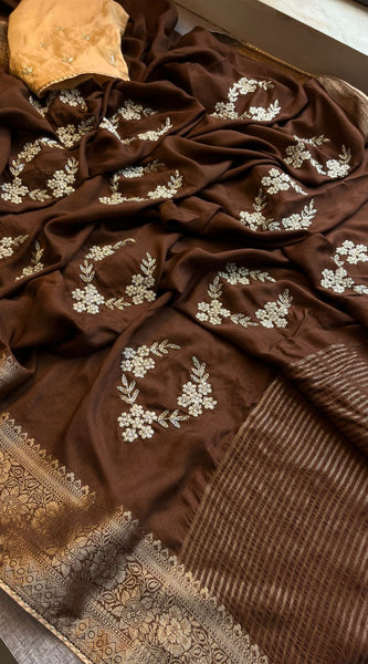 Pure Munga Silk Banarasi Saree with Zardozi, Kutdana & Pearl Work