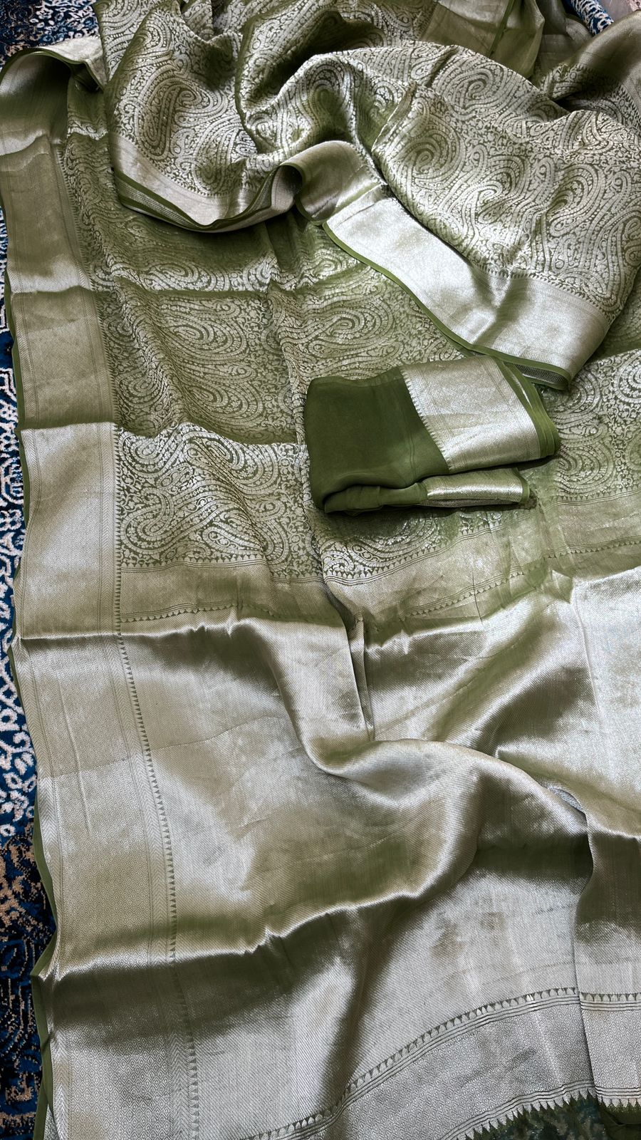 Pure Khaddi Georgette Saree with Banarasi Weaving