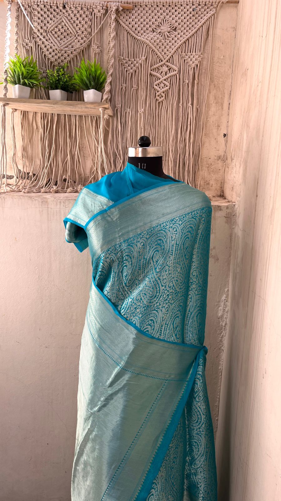 Pure Khaddi Georgette Saree with Banarasi Weaving