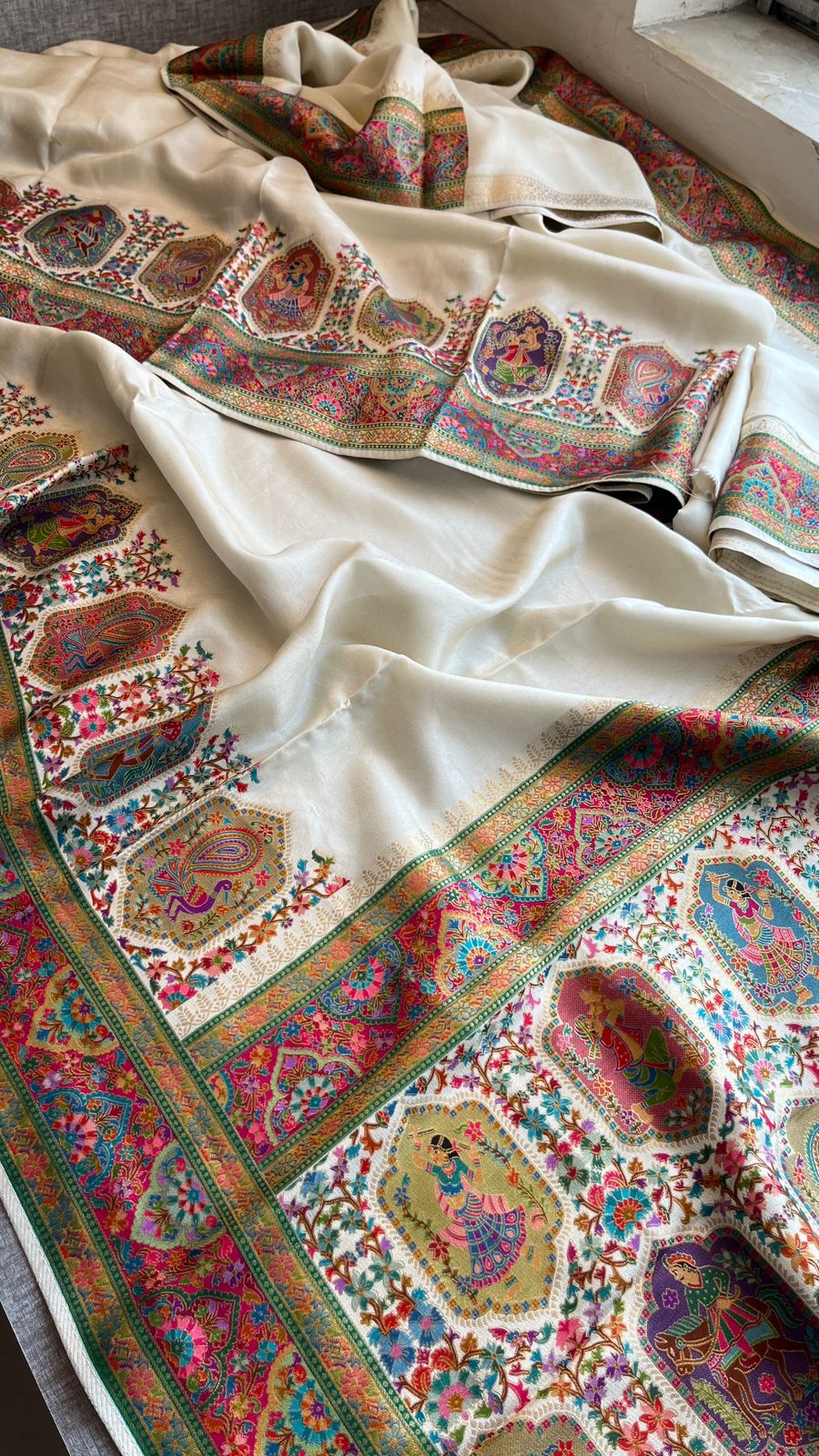 Pure Munga Tussar Silk Saree with Meena Banarasi Weaving