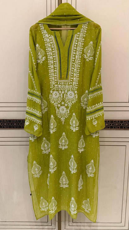 Luxurious Mul Chanderi Kurta Dupatta Set with Pearl & Katdana Embellishments