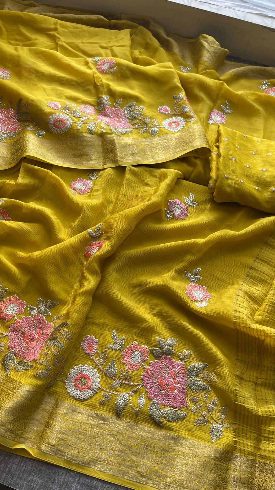 Pure Chinon Crepe Saree with Banarasi Weaving and Multi-Thread Embroidery