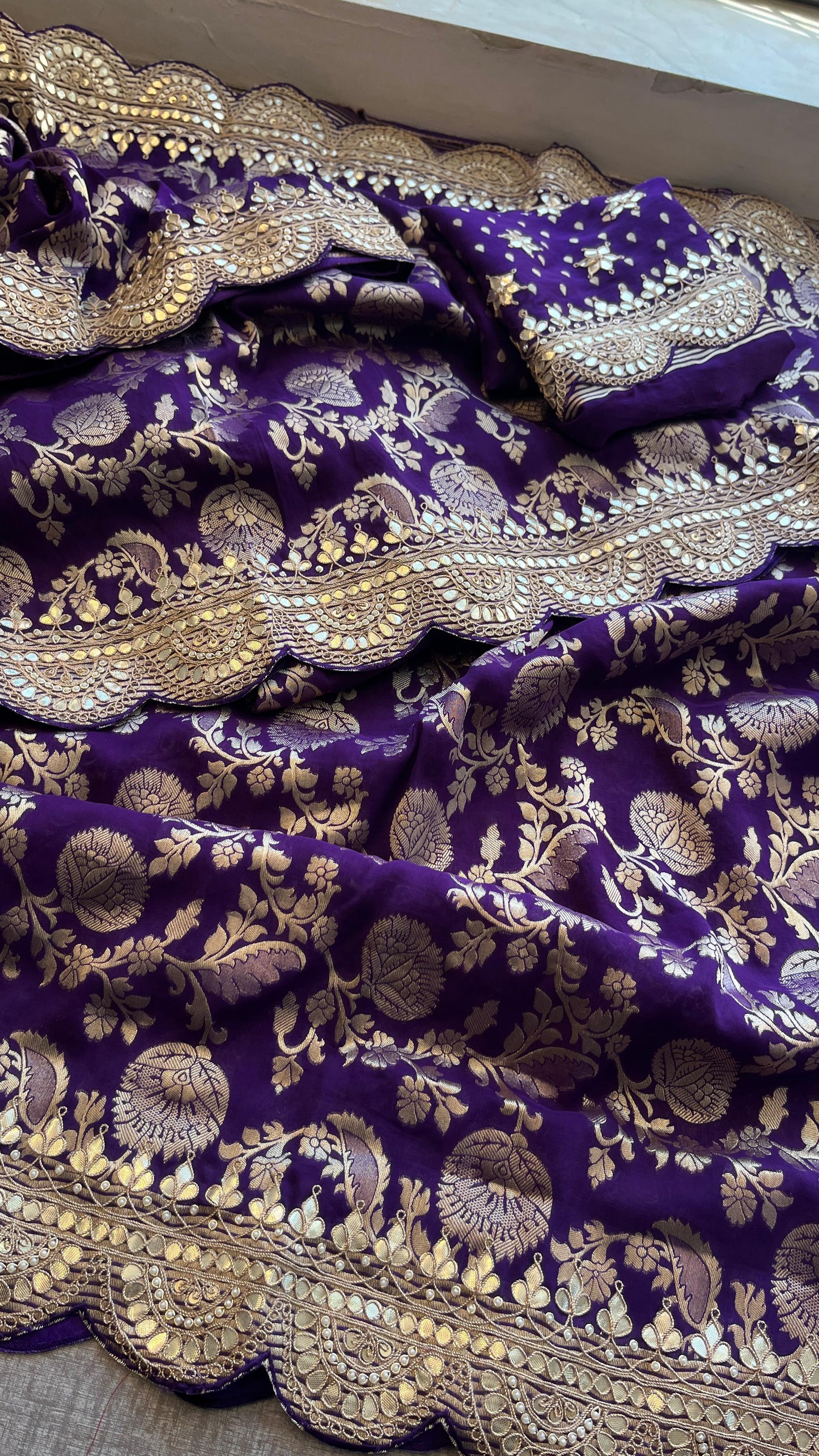 Khaddi Georgette Banarasi Saree with Pearl & Gotapatti Work