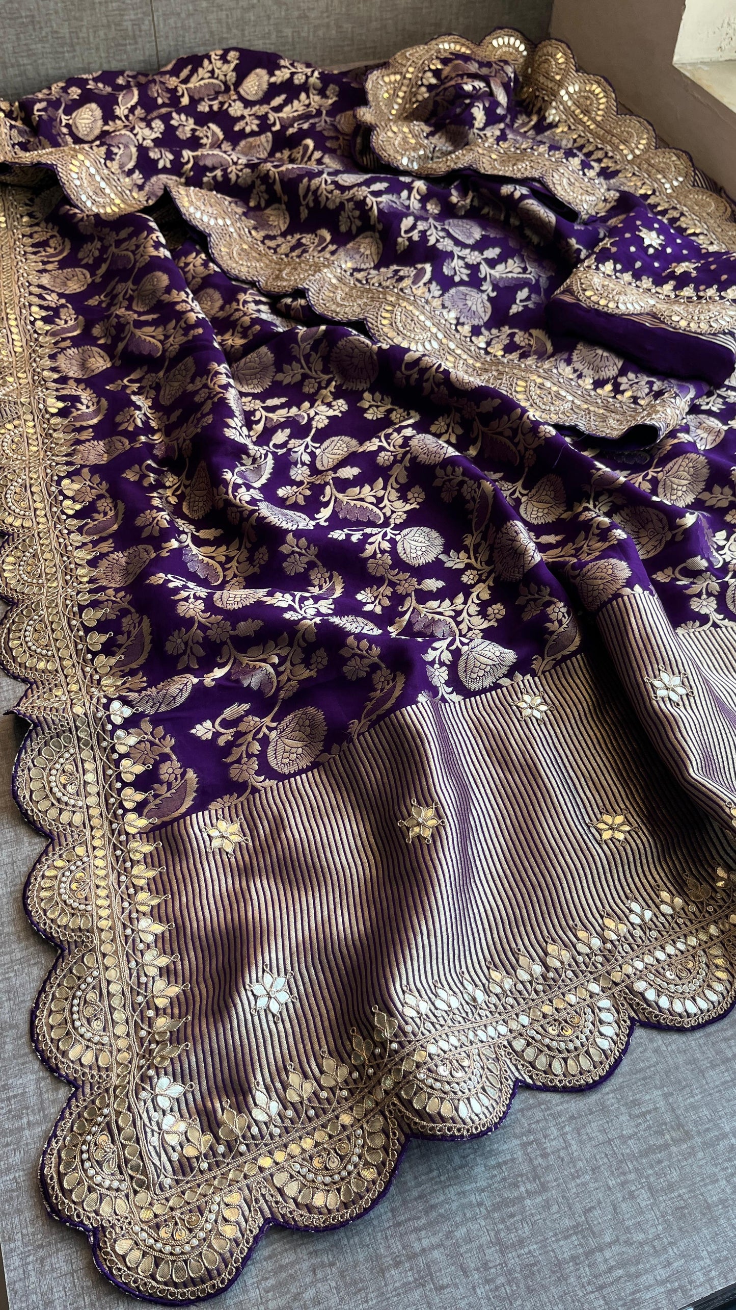 Khaddi Georgette Banarasi Saree with Pearl & Gotapatti Work