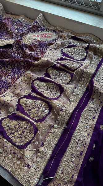 Khaddi Georgette Banarasi Saree with Gotapatti & Pearl Work