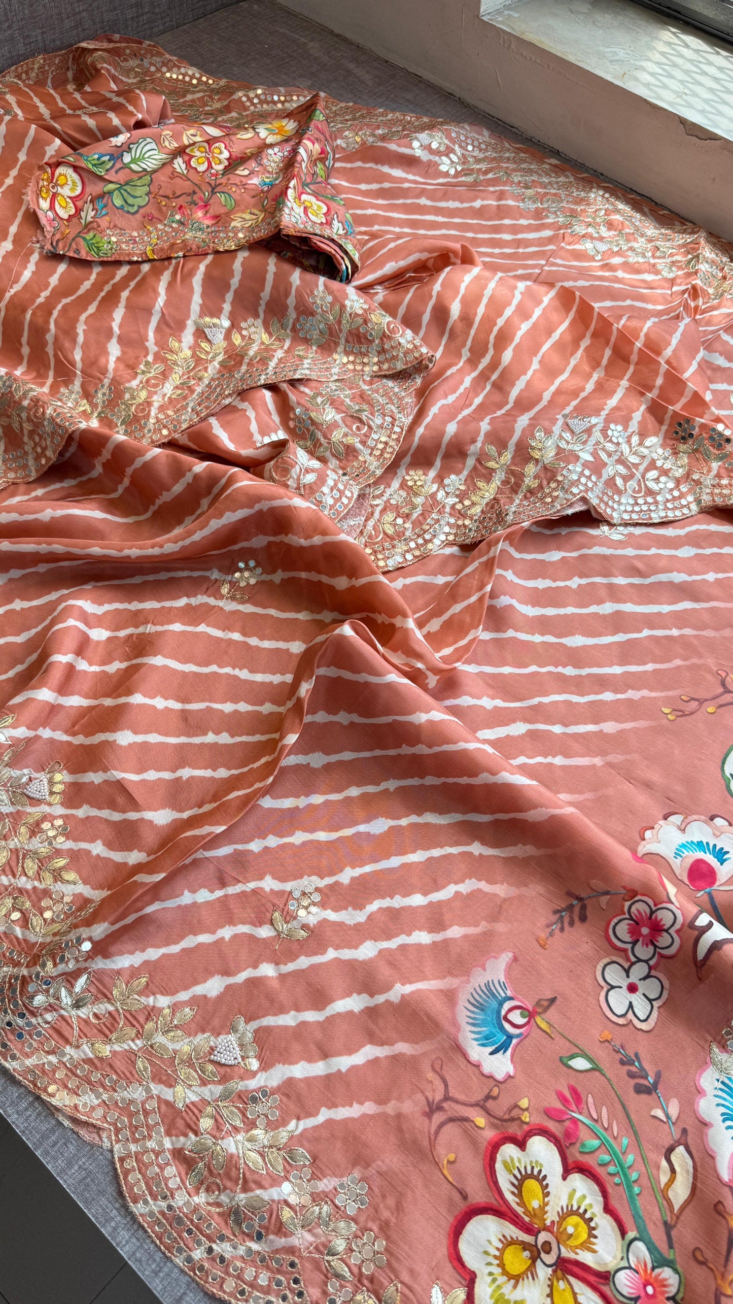 Munga Crepe Silk Saree with Kasab & Gotapatti Detailing