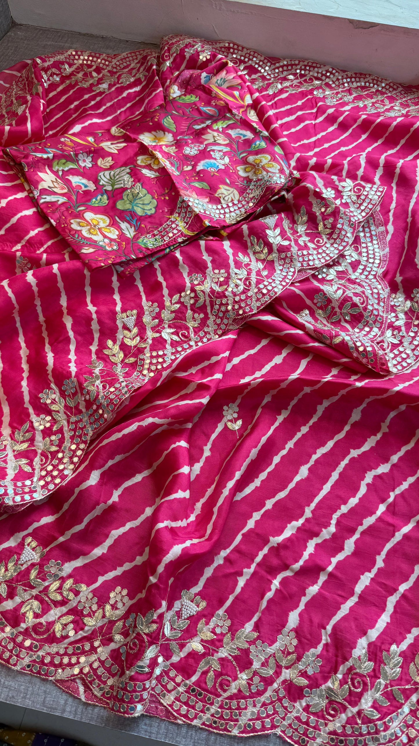 Munga Crepe Silk Saree with Kasab & Gotapatti Detailing