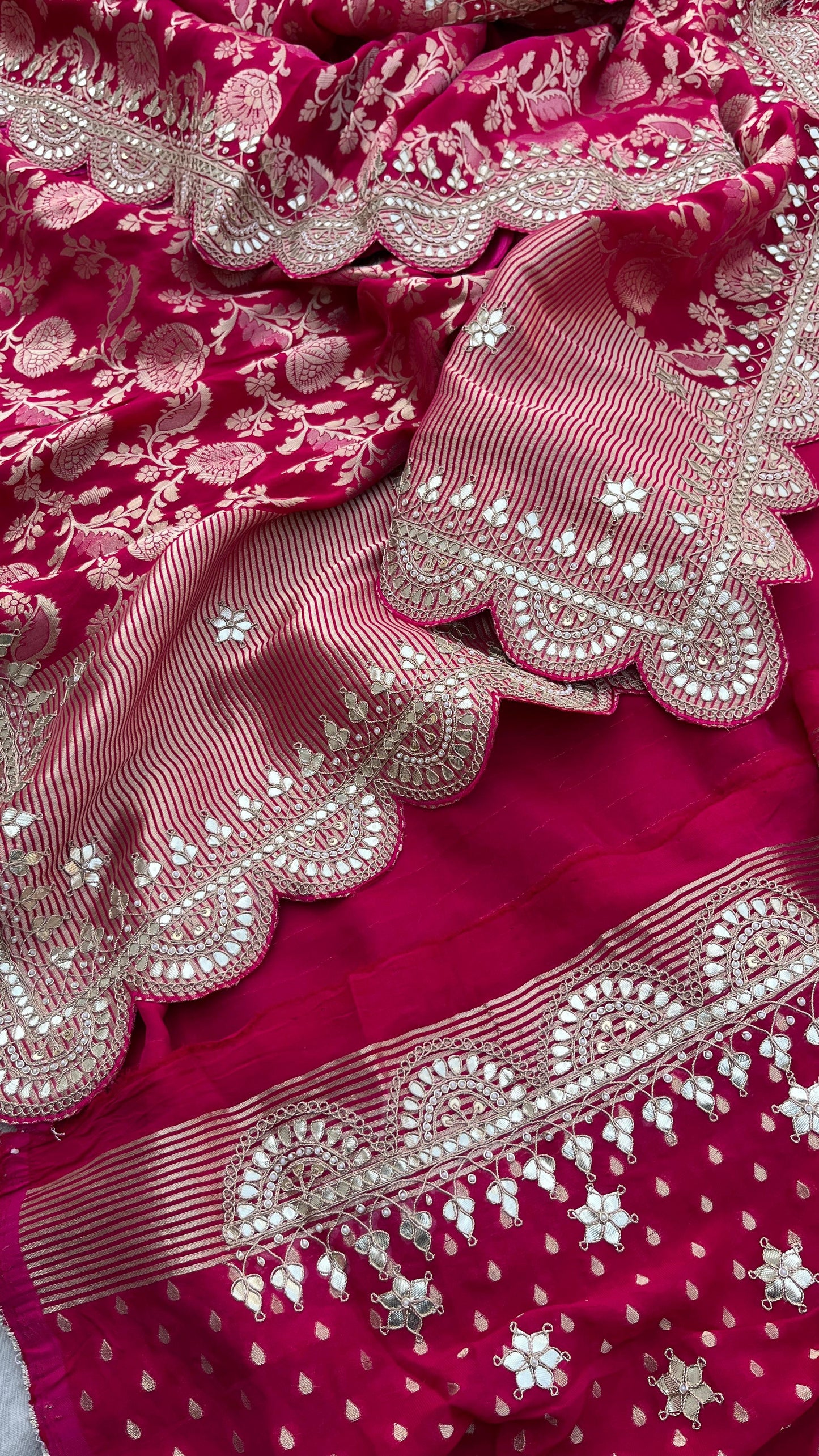 Khaddi Georgette Banarasi Saree with Pearl & Gotapatti Work