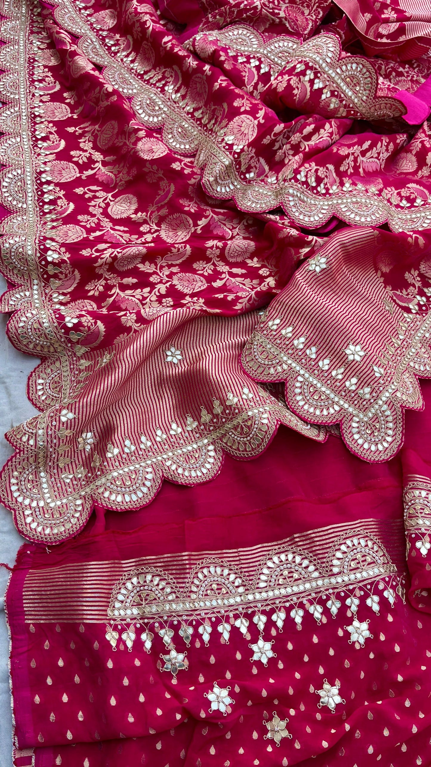 Khaddi Georgette Banarasi Saree with Pearl & Gotapatti Work