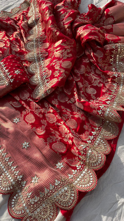 Khaddi Georgette Banarasi Saree with Pearl & Gotapatti Work