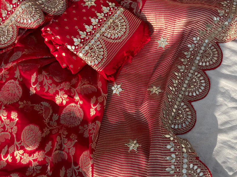 Khaddi Georgette Banarasi Saree with Pearl & Gotapatti Work