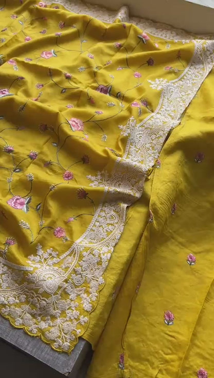 Pure Soft Munga Silk Saree with Multi-Thread Embroidery